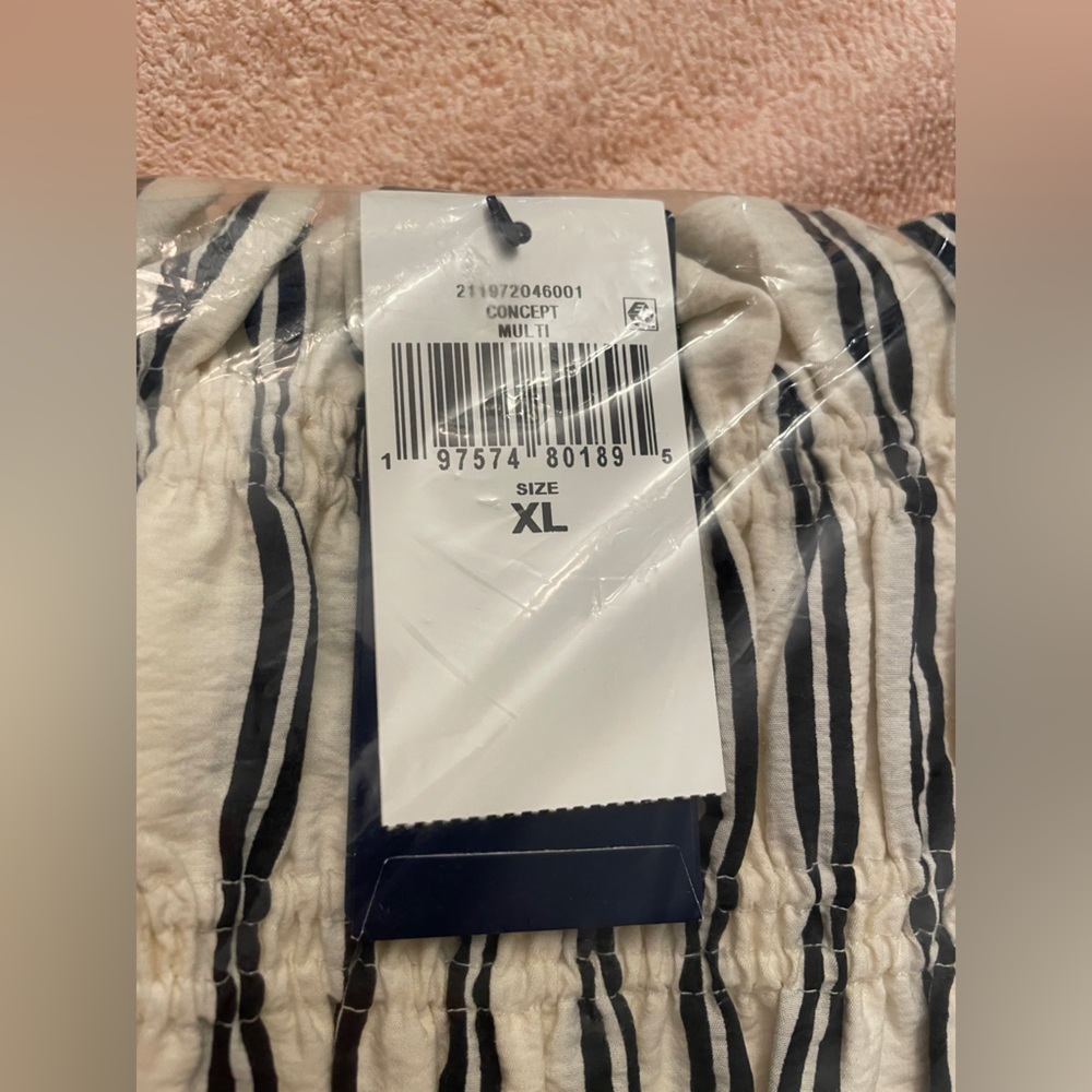 Ralph Lauren Taylor Swift engagement dress - Picture 7 of 8